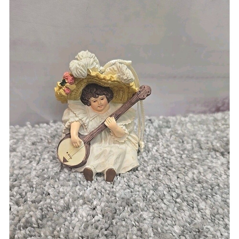 Maud Humphrey Bogart Ornament Susanna Victorian Guitar Banjo 1991